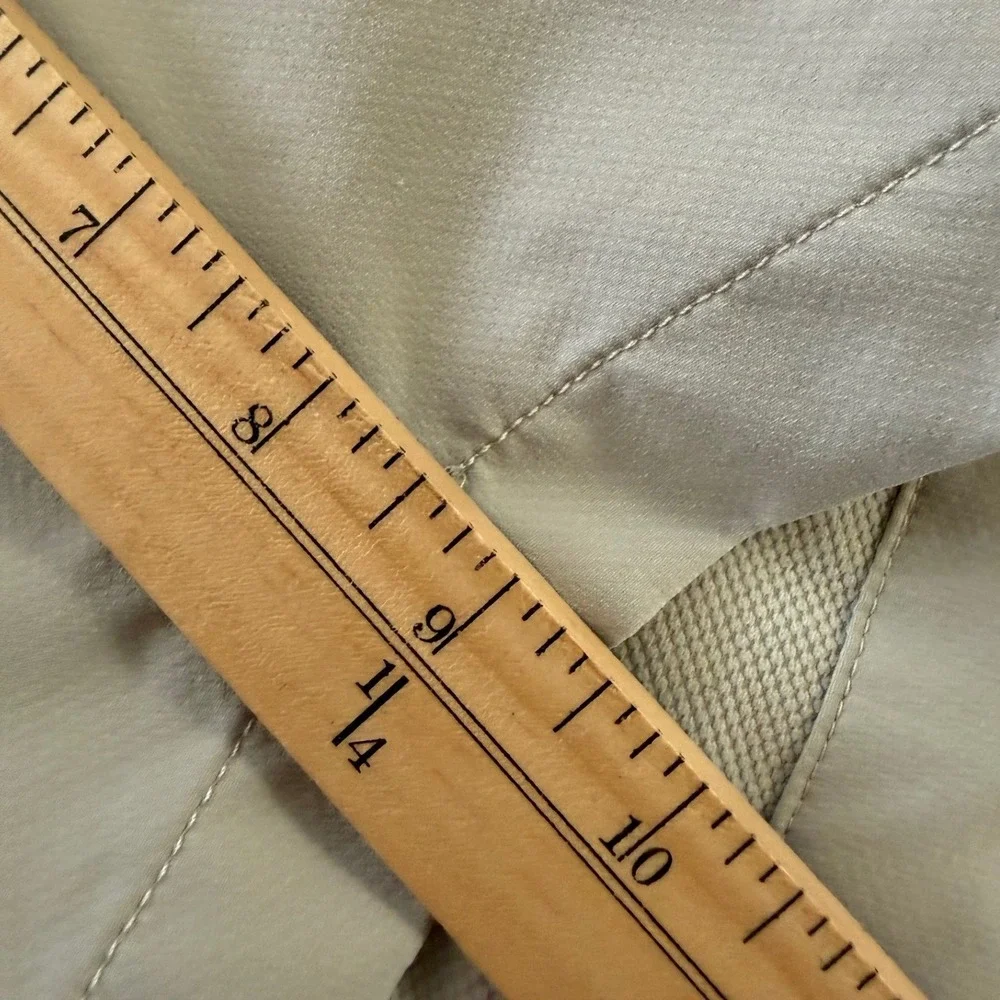 Under Armour Men's Tan Chino Golf Shorts Size 38 UA Tech Flat Front Stretch‎